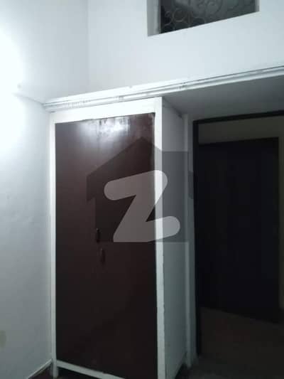 علامہ اقبال ٹاؤن ۔ ہُما بلاک علامہ اقبال ٹاؤن لاہور میں 3 کمروں کا 3 مرلہ مکان 1.05 کروڑ میں برائے فروخت۔