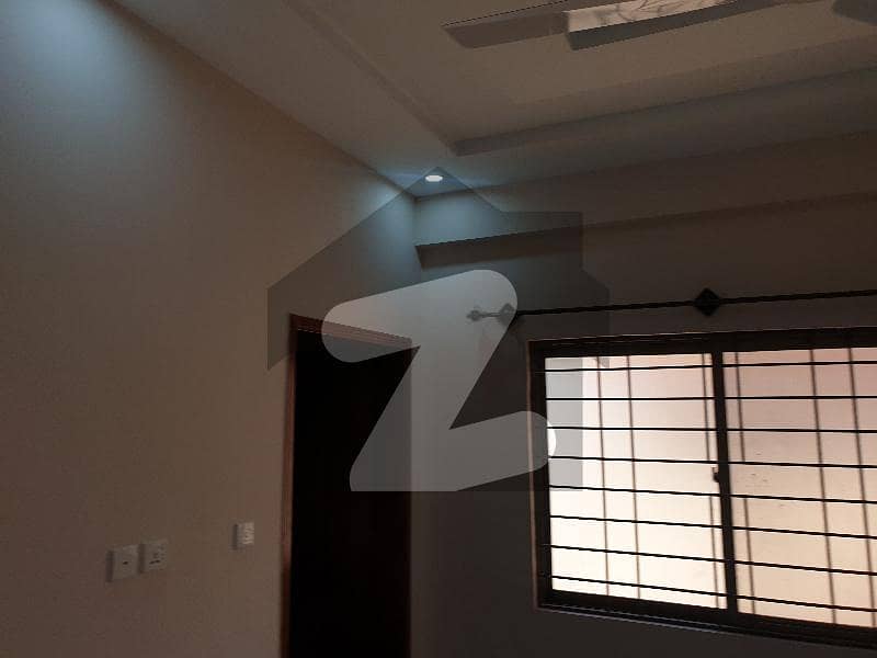 For Sale 3Bed DD flat for sale askari 5