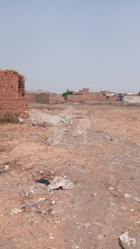 شادباغ لاہور میں 10 مرلہ رہائشی پلاٹ 45 لاکھ میں برائے فروخت۔