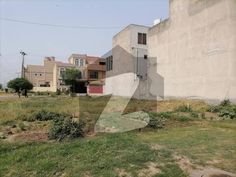 Residential Plot Is Available For sale In Tariq Gardens - Block F