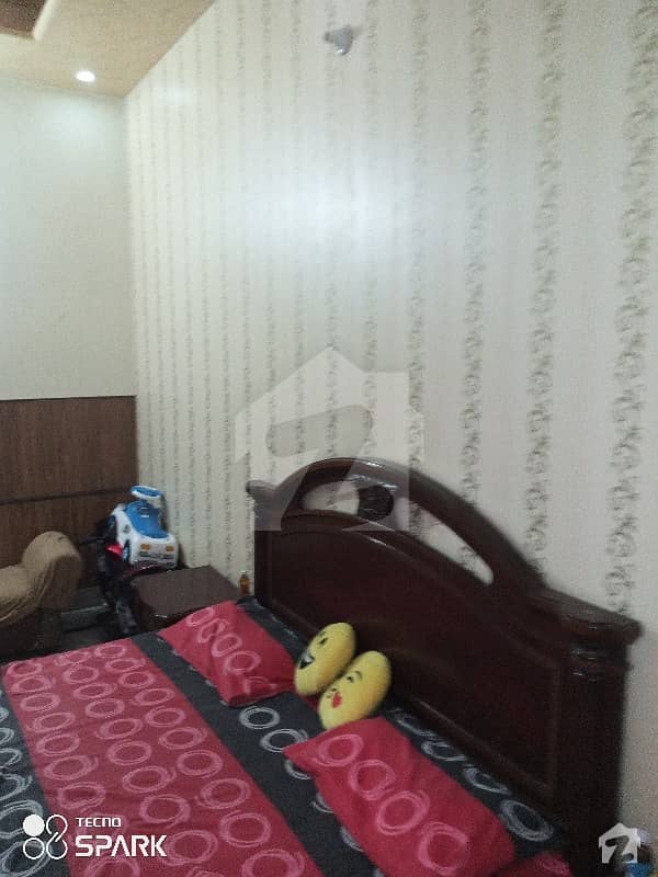 مدینہ ٹاؤن فیصل آباد میں 3 کمروں کا 4 مرلہ مکان 30 ہزار میں کرایہ پر دستیاب ہے۔