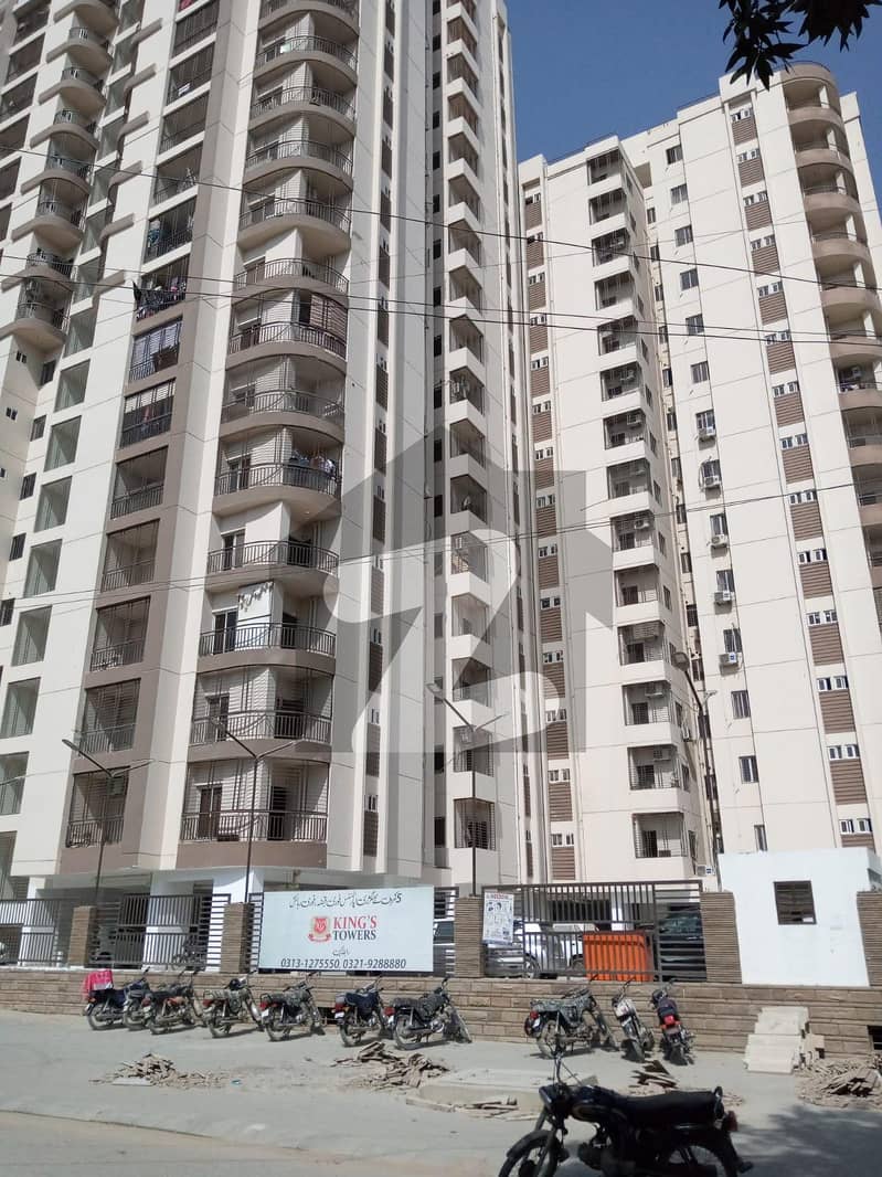 3 BED DRAWING DINNING MAIN ROAD FACING FLAT FOR SALE IN JAUHAR