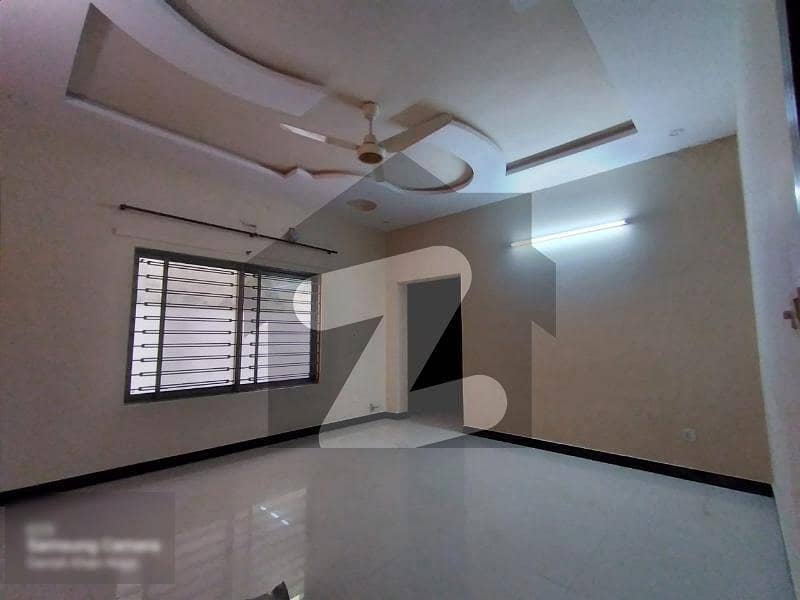 5400 Square Feet Upper Portion In G-15 For Rent At Good Location