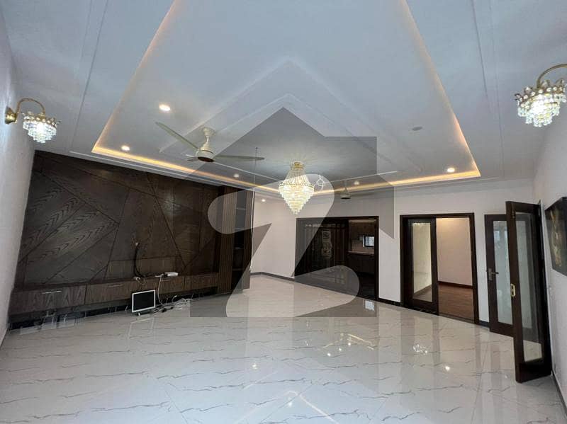 Kanal Bungalow For Rent In Dha Phase 5
