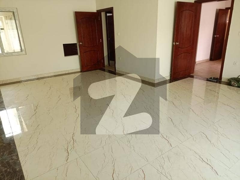 فالکن کمپلیکس نیوملیر ملیر کراچی میں 4 کمروں کا 14 مرلہ مکان 1.45 لاکھ میں کرایہ پر دستیاب ہے۔