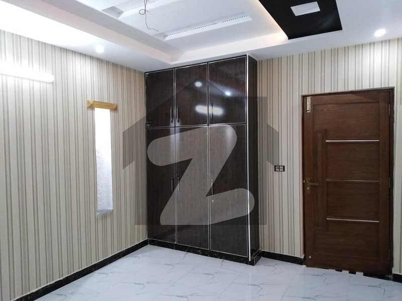 10 Marla Upper Portion Is Available For rent In Shah Jamal