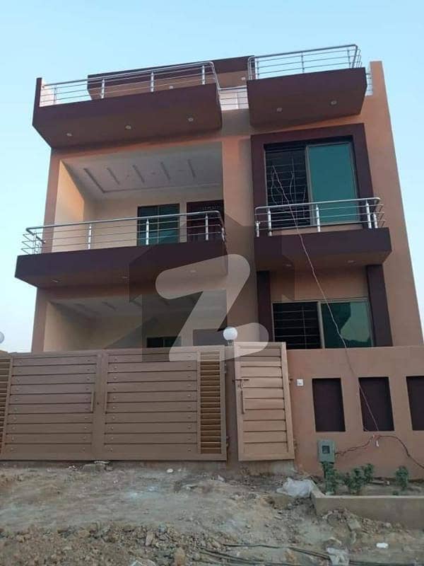 فیصل مارگلہ سٹی بی ۔ 17 اسلام آباد میں 4 کمروں کا 5 مرلہ مکان 1.6 کروڑ میں برائے فروخت۔