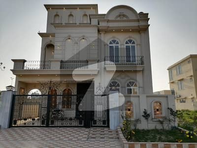 10 Marla House For Sale in Citi Housing Gujranwala Block-FF Facing Theme Park