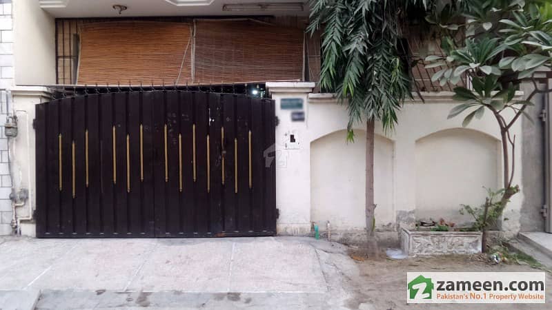 5 Marla Old House Is Available For Sale In Johar Town Phase 1