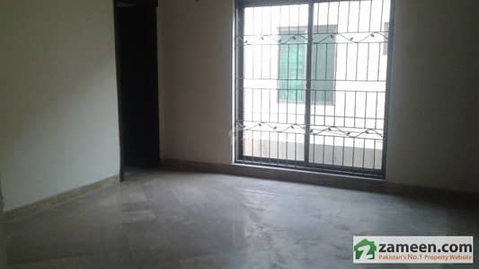 10 Marla Upper Portion For Rent In Dha 2 Bed Marble