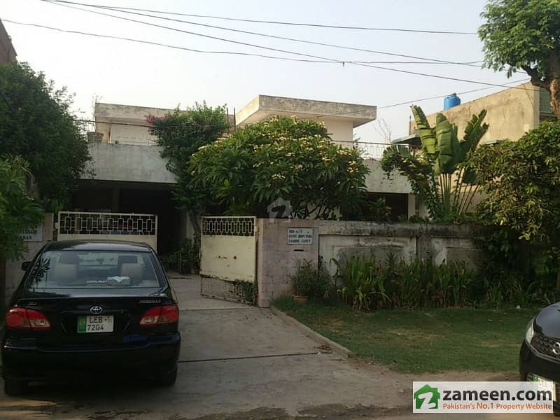 Prime Location House for Sale in Cantt Lahore