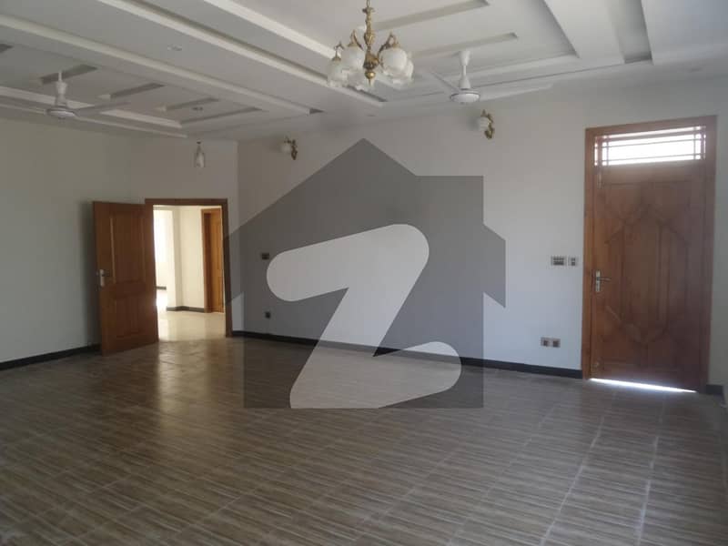 ایف ۔ 7 اسلام آباد میں 7 کمروں کا 2 کنال مکان 36 کروڑ میں برائے فروخت۔