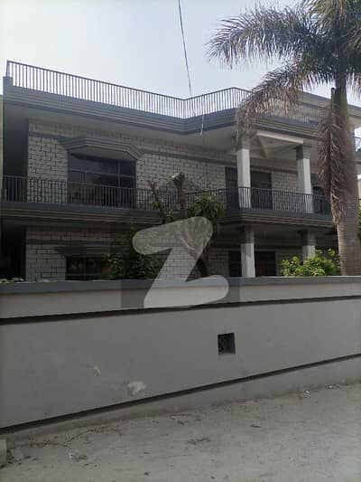 رینج روڈ راولپنڈی میں 8 کمروں کا 1 کنال مکان 5.5 کروڑ میں برائے فروخت۔