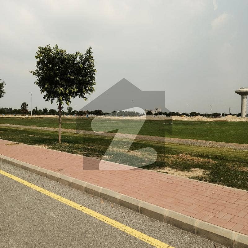 بحریہ آرچرڈ فیز 5 بحریہ آرچرڈ لاہور میں 10 مرلہ رہائشی پلاٹ 54 لاکھ میں برائے فروخت۔