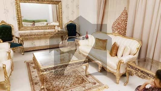 فالکن کمپلیکس پشاور میں 4 کمروں کا 14 مرلہ مکان 5.3 کروڑ میں برائے فروخت۔