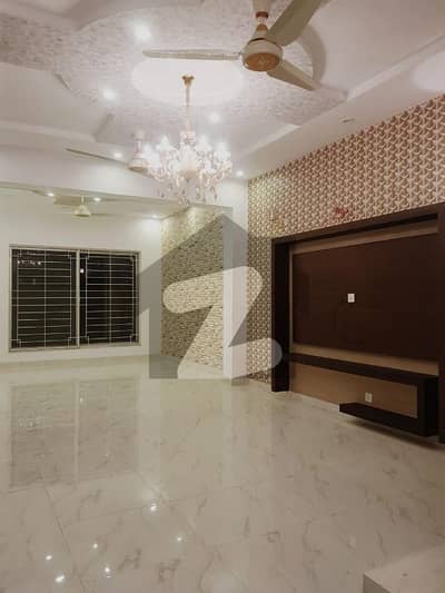 بینکرز ہاؤسنگ سوسائٹی ۔ بلاک اے بینکرز کوآپریٹو ہاؤسنگ سوسائٹی لاہور میں 4 کمروں کا 10 مرلہ مکان 3 کروڑ میں برائے فروخت۔