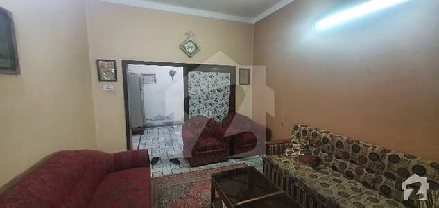 ماڈل ٹاؤن بی بہاولپور میں 5 کمروں کا 5 مرلہ مکان 1 کروڑ میں برائے فروخت۔
