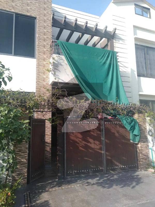 Corner Used 5.5 Marla House For Sale In A Block Phase Ii City Housing Gujranwala