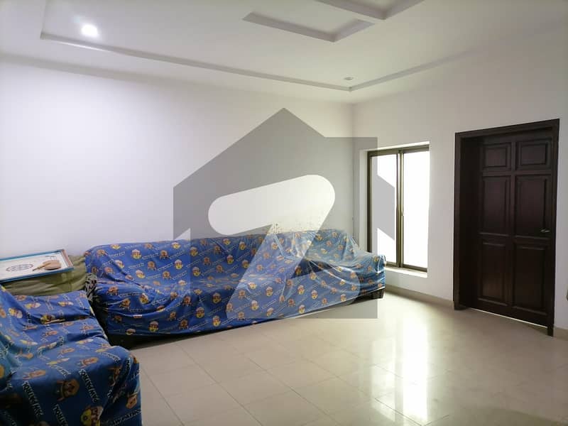 النور گارڈن فیصل آباد میں 3 کمروں کا 4 مرلہ مکان 1.05 کروڑ میں برائے فروخت۔