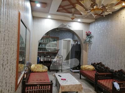 4.5 Marla House In Yadgar Chowk For sale