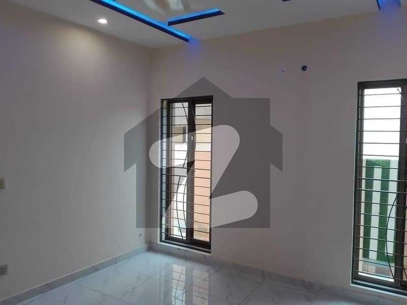 Prime Location House Of 20 Marla Available In LDA Avenue - Block A