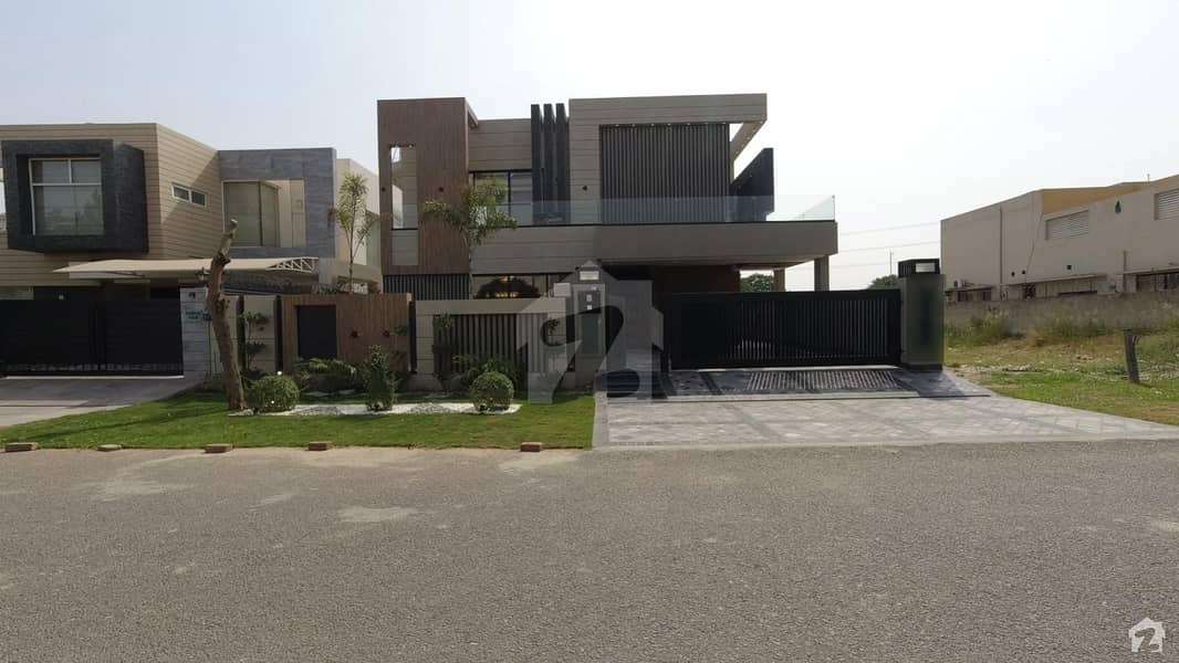 1 Kanal Luxury Class Masterpiece Bungalow For Sale In Dha Lahore Phase 6 Near Defence Raya