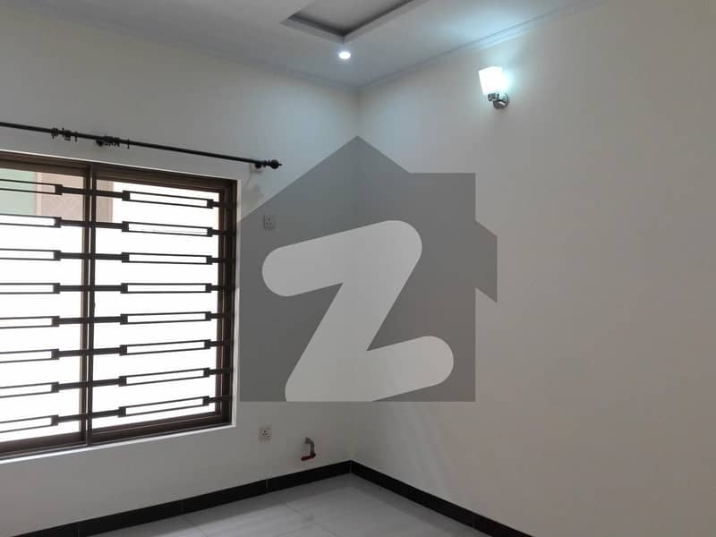 A Great Choice For A 400 Square Feet Flat Available In Pakistan Town - Phase 2