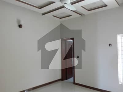 Avail Yourself A Great 10 Marla House In Pakistan Town - Phase 2