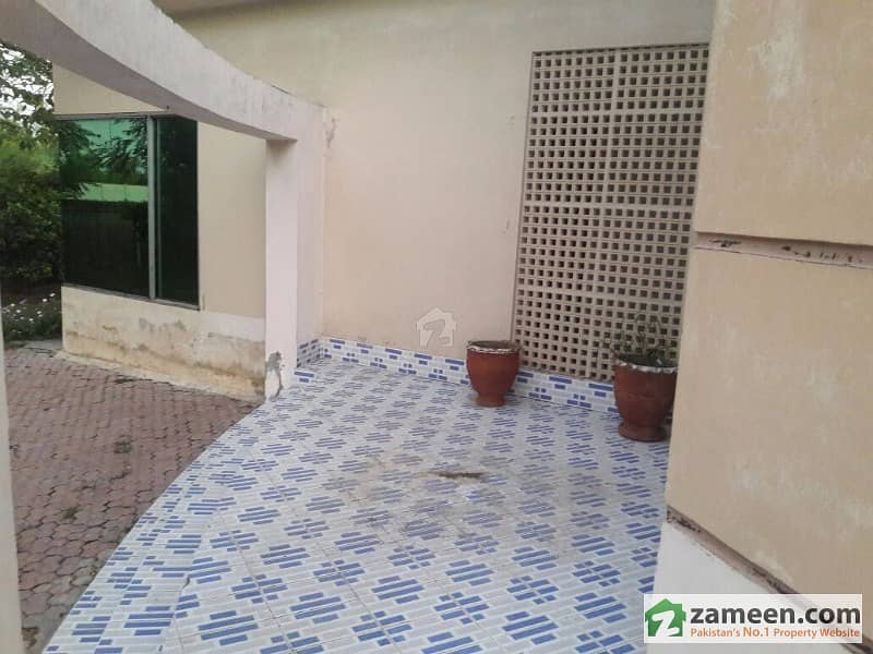 8 Kanal Farm House For Sale In Bedian Road Lahore