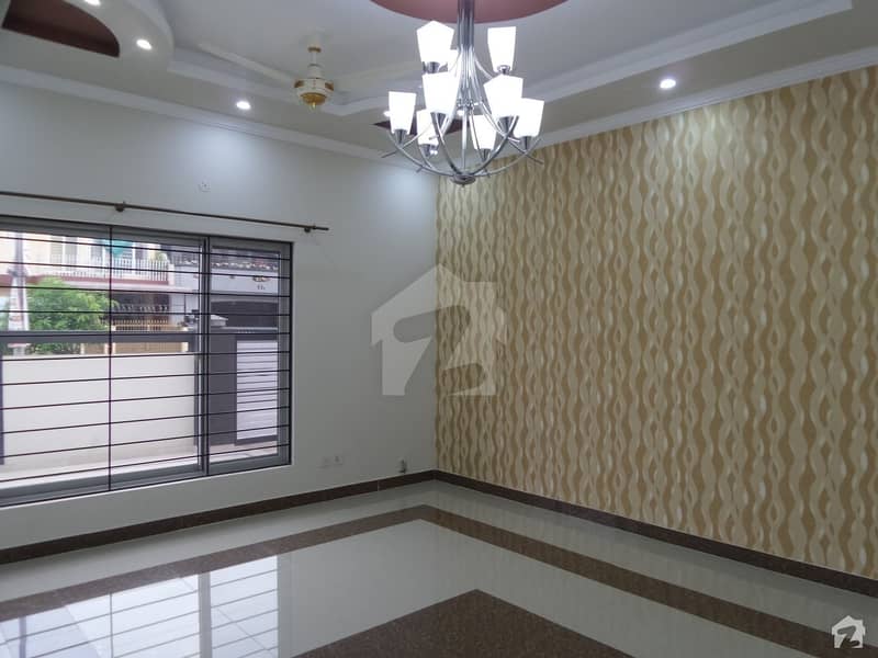 Upper Portion For Rent Situated In Khadim Hussain Road