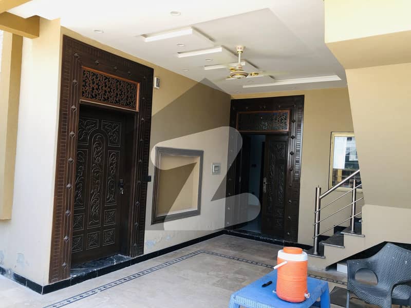 صنوبر سٹی۔ گرین ولاز صنوبر سٹی اڈیالہ روڈ راولپنڈی میں 3 کمروں کا 5 مرلہ مکان 95 لاکھ میں برائے فروخت۔