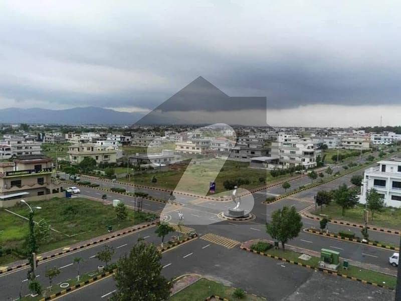 PLOT AVAILABLE FOR SALE E BLOCK SIZE 8 MARLA IN MULTI GARDENS B-17 ISLAMABAD