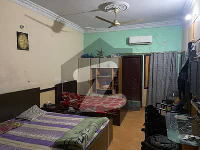 ڈیفینس ویو فیز 2 ڈیفینس ویو سوسائٹی کراچی میں 4 کمروں کا 5 مرلہ مکان 1.95 کروڑ میں برائے فروخت۔