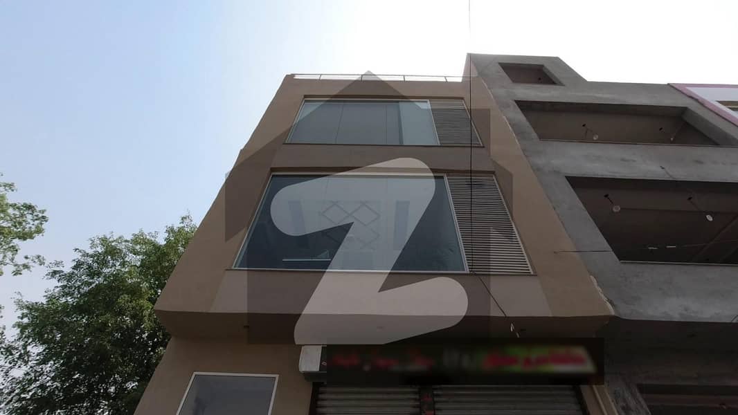 ایس جی گارڈن بیدیاں روڈ لاہور میں 2 مرلہ عمارت 85 لاکھ میں برائے فروخت۔