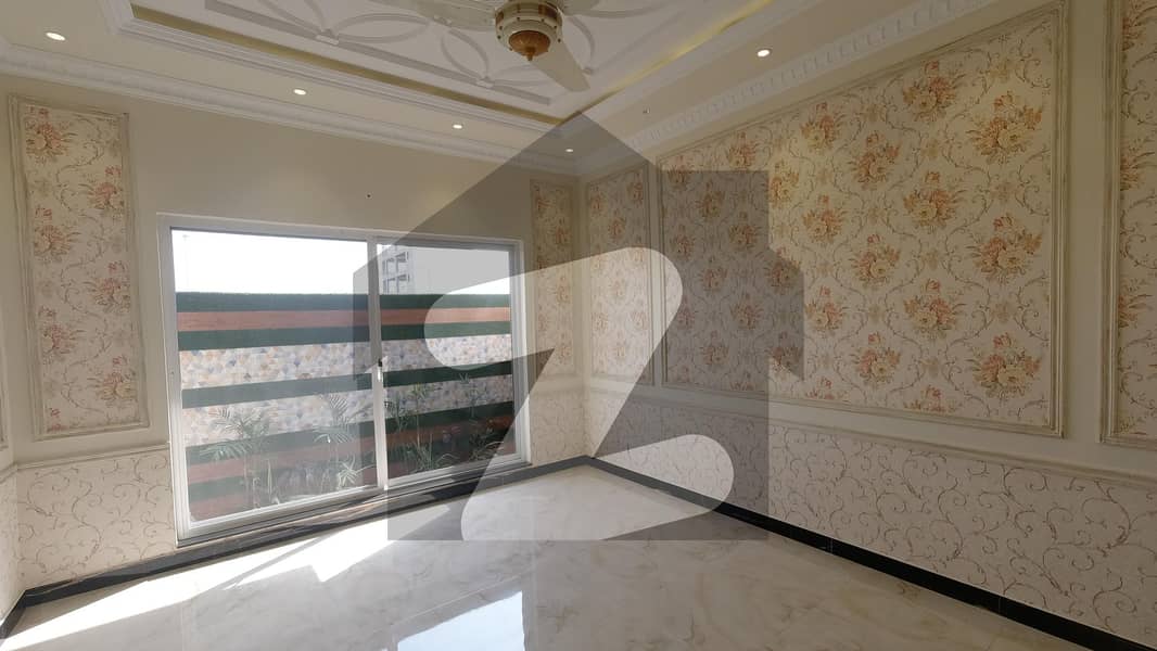 12 Marla Spacious House Available In Gulbahar Park For sale