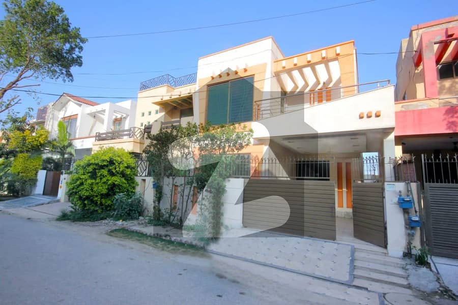 8 Marla House Situated In DHA Phase 4 For rent
