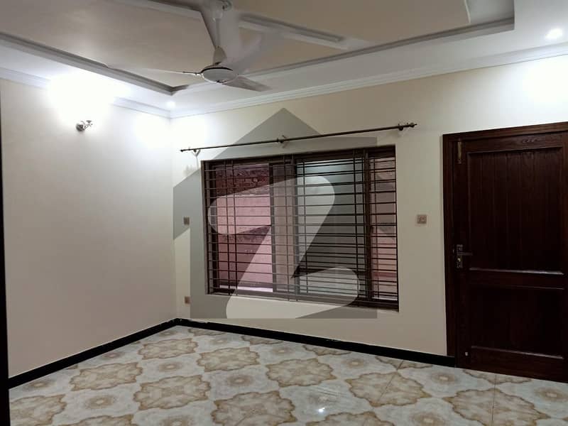 چکری روڈ راولپنڈی میں 2 کمروں کا 4 مرلہ مکان 35 لاکھ میں برائے فروخت۔