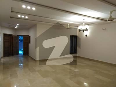 2800 Square Feet House In Islamabad Is Available For rent