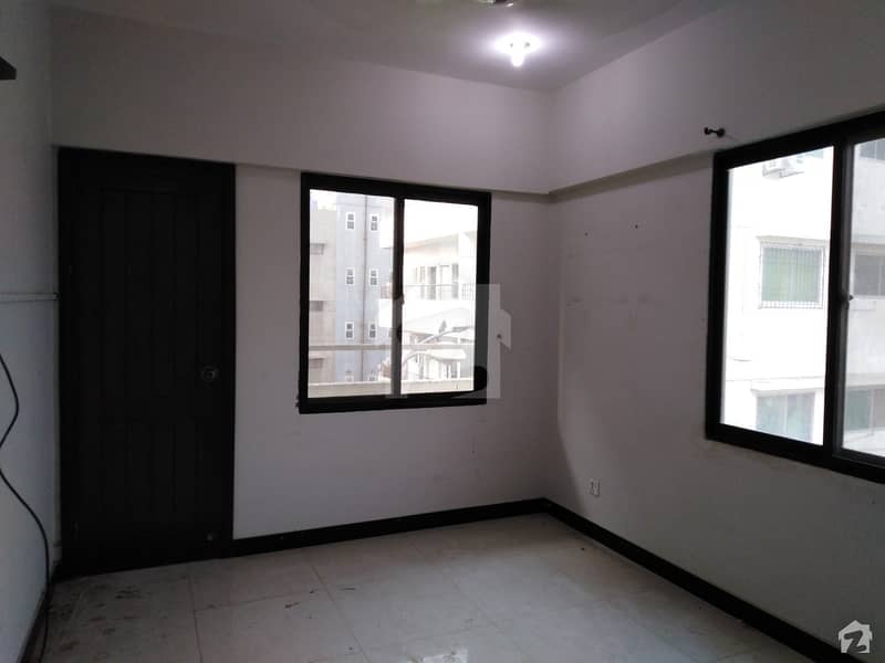 1350 Square Feet Flat Situated In DHA Phase 4 For Sale