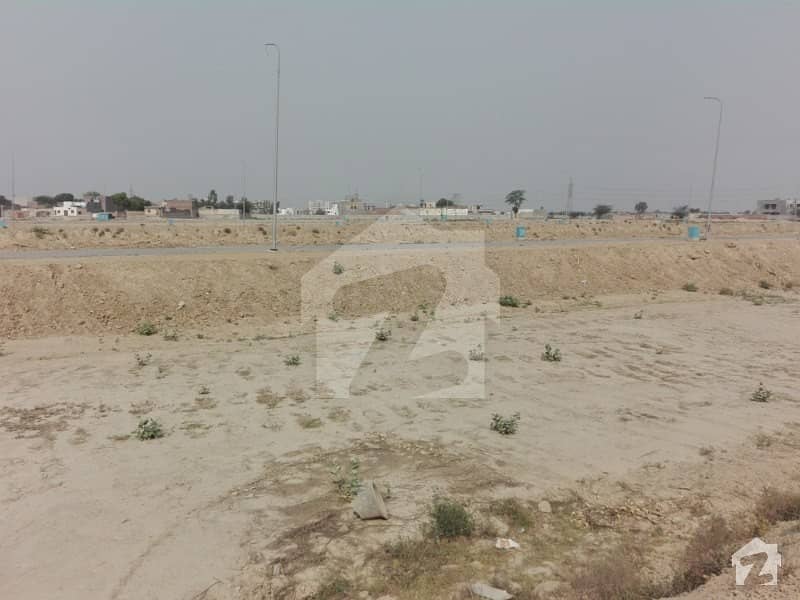 PAIR 8 MARLA COMMERCIAL PLOT FOR SALE PHASE 7 CCA1