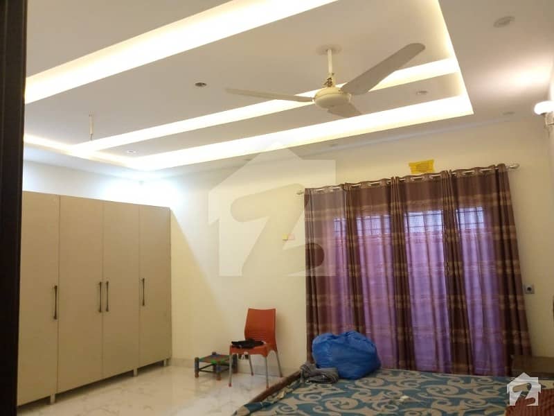 او پی ایف ہاؤسنگ سکیم - بلاک ڈی او پی ایف ہاؤسنگ سکیم لاہور میں 3 کمروں کا 16 مرلہ مکان 3.95 کروڑ میں برائے فروخت۔