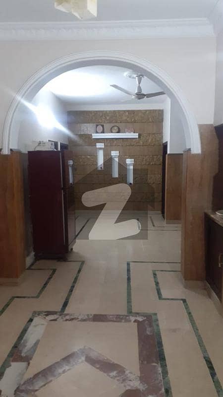 گلشن جمال ۔ بلاک بی گلشنِ جمال گلشنِ اقبال ٹاؤن کراچی میں 7 کمروں کا 12 مرلہ مکان 5 کروڑ میں برائے فروخت۔