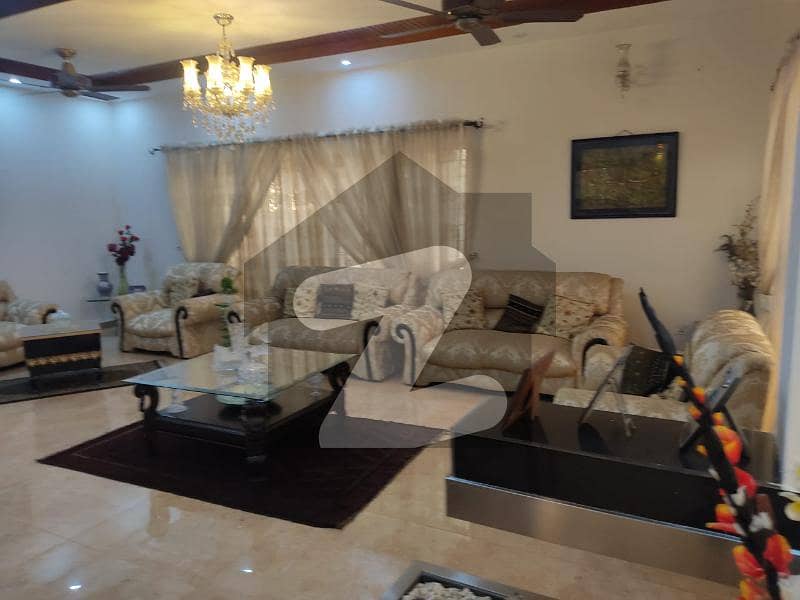22 Marla Vip Double Storey House On 150' Main Entrance Road For Sale