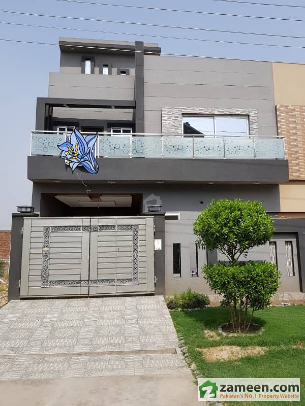 Designer House At Economical Price In Canal Gardens - Block AA