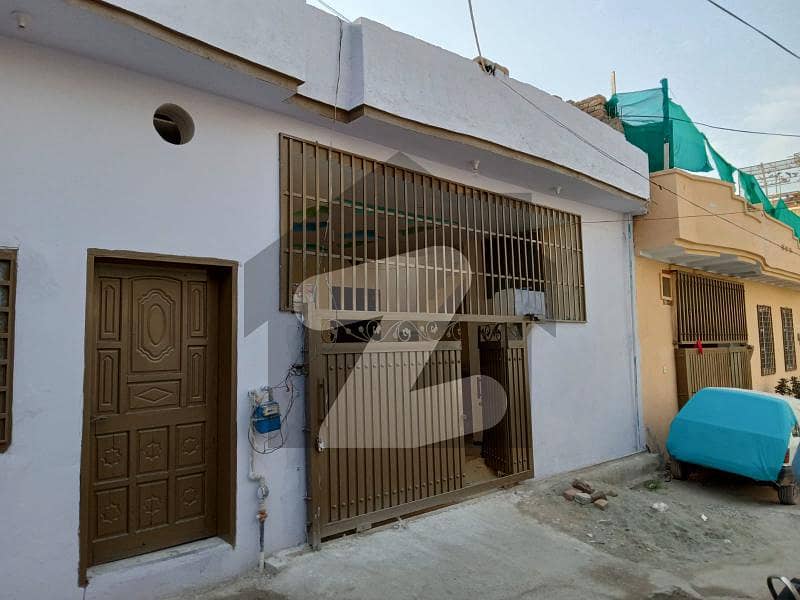 چٹھہ بختاور اسلام آباد میں 2 کمروں کا 6 مرلہ مکان 95 لاکھ میں برائے فروخت۔