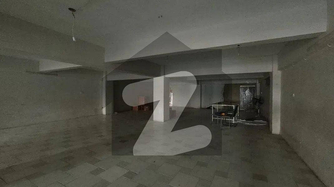 Warehouse Of 36000 Square Feet In Siemens Chowrangi For rent