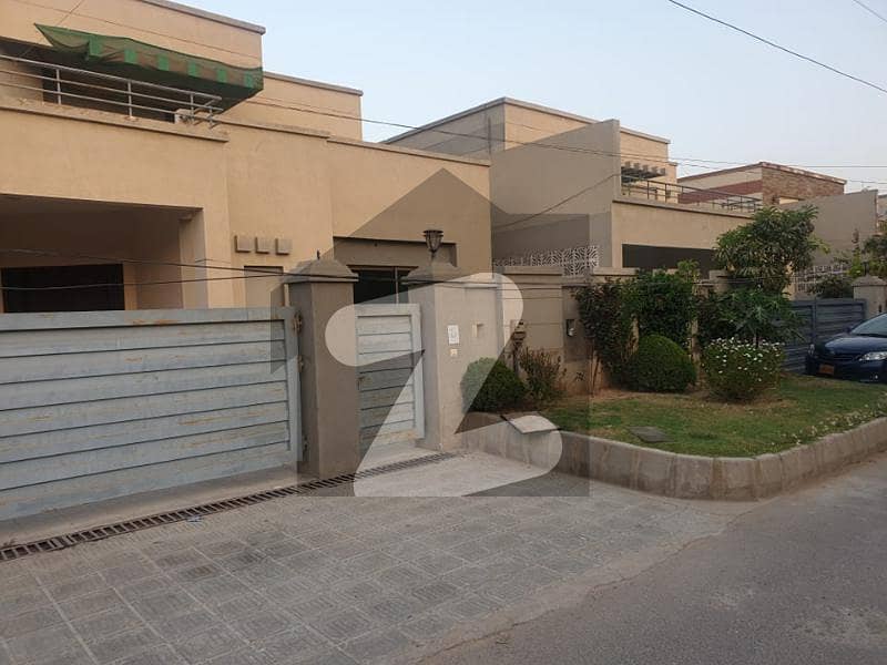 عسکری 5 ۔ سیکٹر جی عسکری 5 ملیر کنٹونمنٹ کینٹ کراچی میں 5 کمروں کا 1 کنال مکان 7 کروڑ میں برائے فروخت۔