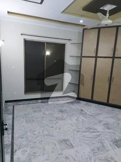 Beautiful 1 Kanal Upper Portion For Rent