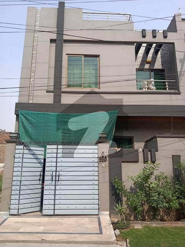 الرحمان گارڈن فیز 2 الرحمان گارڈن لاہور میں 4 کمروں کا 4 مرلہ مکان 90 لاکھ میں برائے فروخت۔