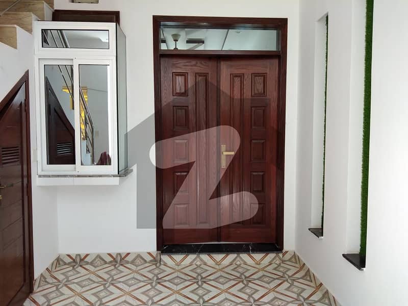 4 Marla House In Ghazi Road For sale